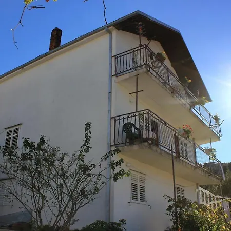 Apartments With A Parking Space Mastrinka, Ciovo - 9428